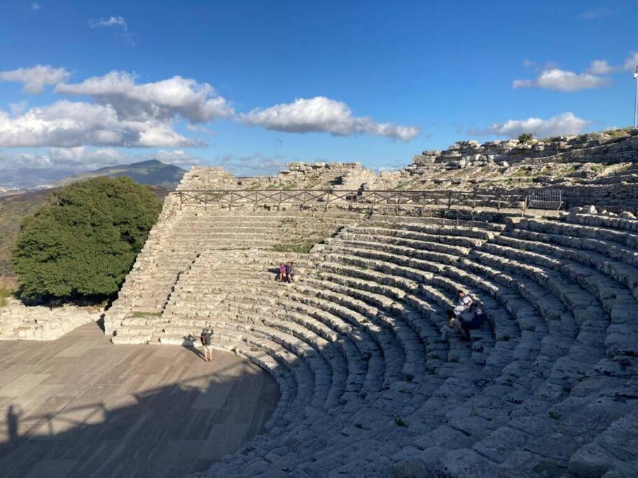 Oasi Del Sole - Segesta Villa กาลาตาฟีมี ภายนอก รูปภาพ
