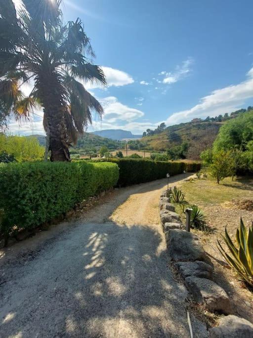 Oasi Del Sole - Segesta Villa กาลาตาฟีมี ภายนอก รูปภาพ