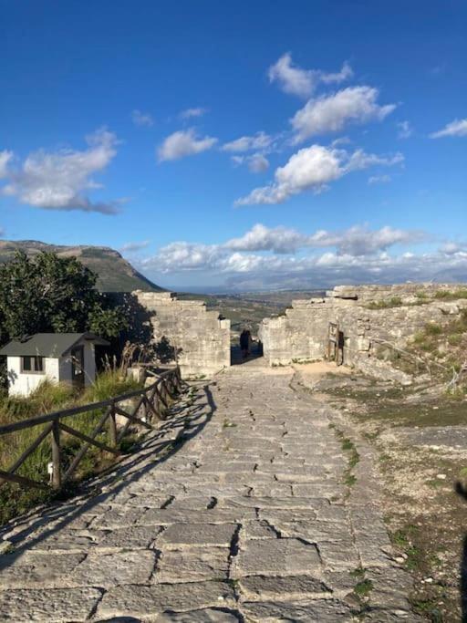 Oasi Del Sole - Segesta Villa กาลาตาฟีมี ภายนอก รูปภาพ